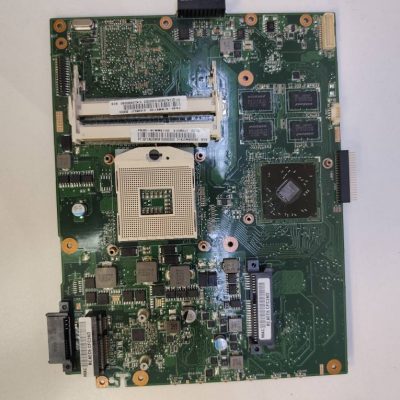 مادربرد لپ‌تاپ Asus K52JR با چیپست Intel HM55، پردازنده Intel Core i3/i5 نسل اول و گرافیک ATI Radeon HD 5470 یک گیگابایت
